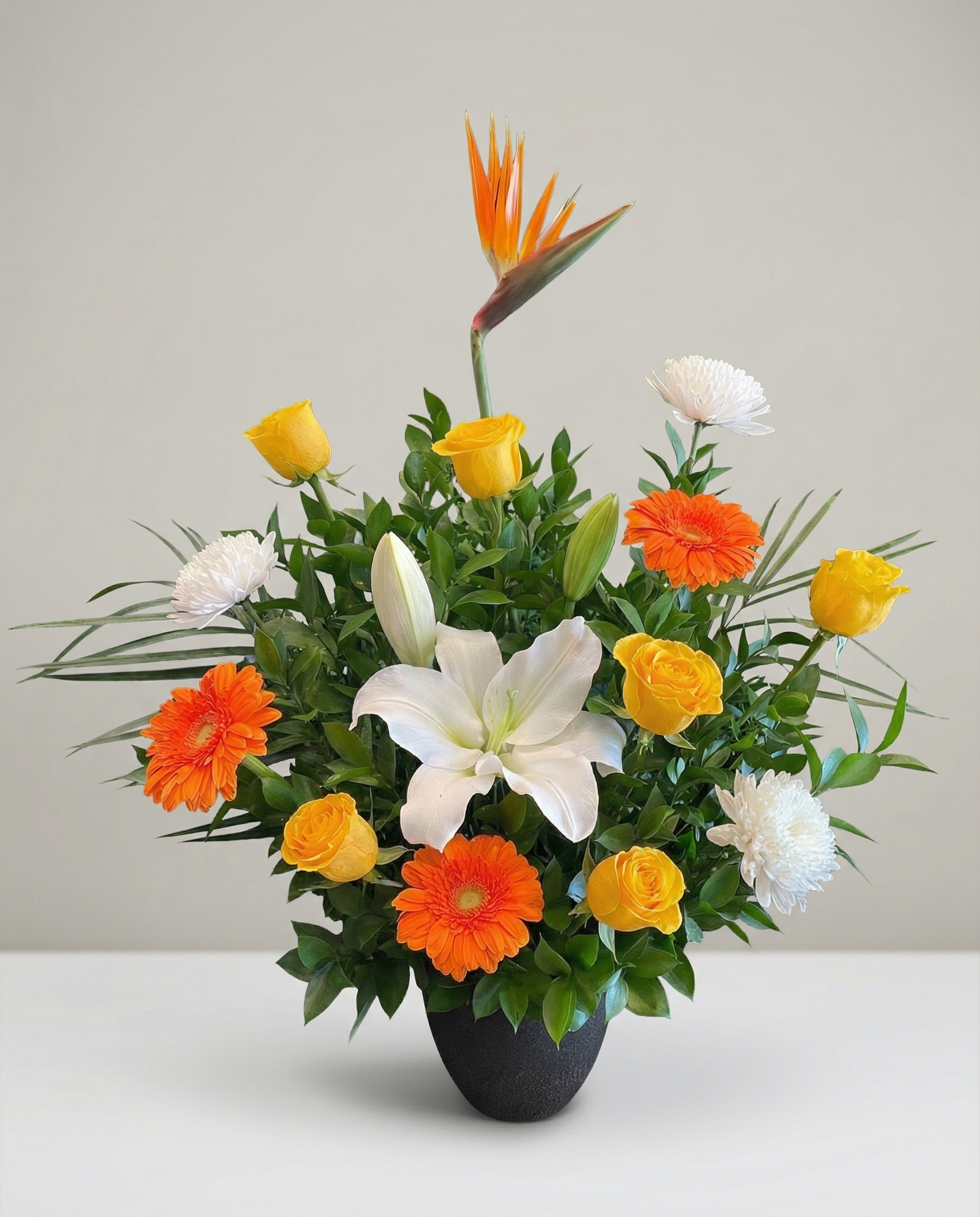 Corbeille funéraire Mon Souvenir Précieux – arrangement floral élégant réalisé par un fleuriste professionnel, fleurs fraîches et de qualité, Fleurs2