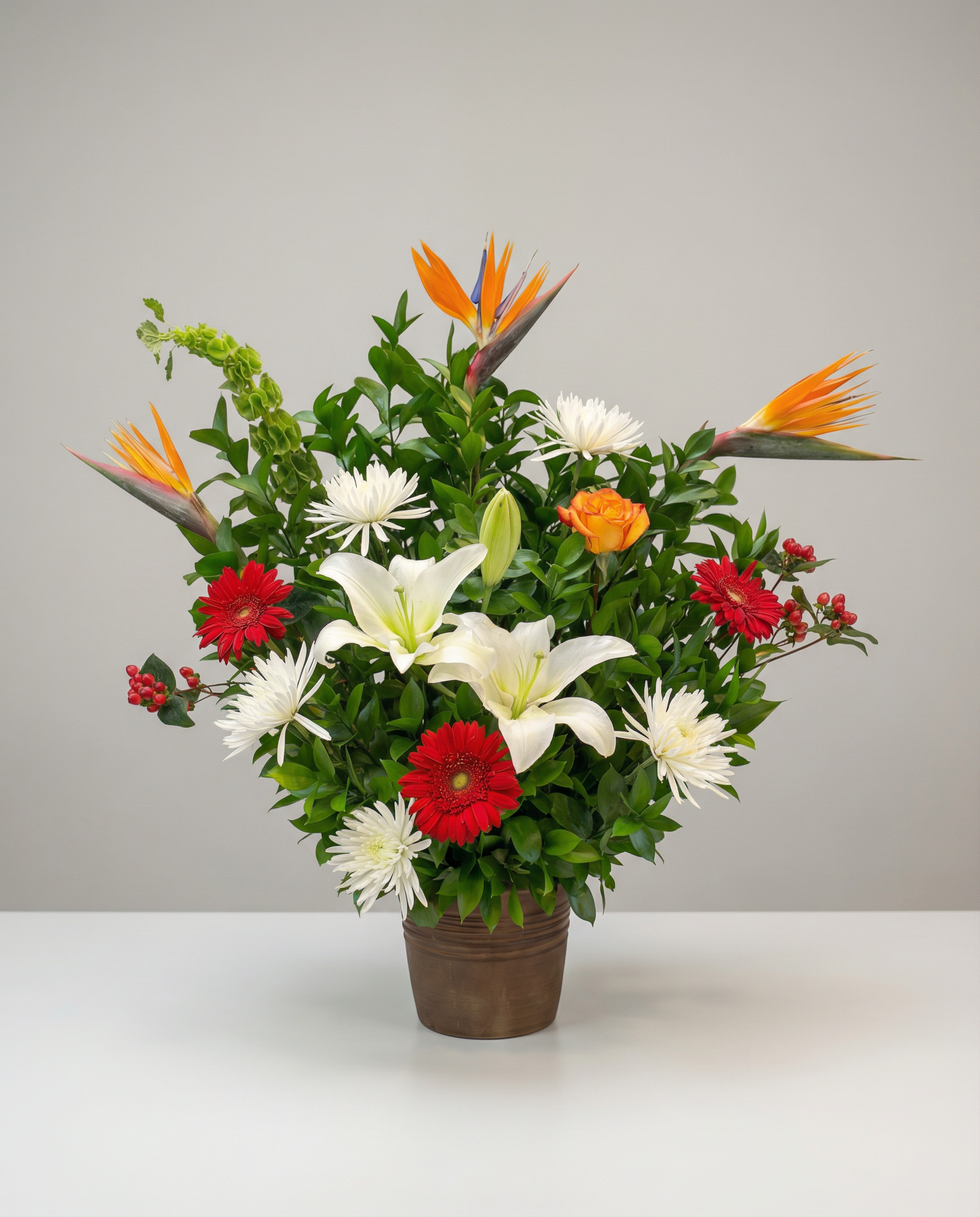 Corbeille funéraire Souvenir Immortel – arrangement floral élégant réalisé par un fleuriste professionnel, fleurs fraîches et de qualité, Fleurs2