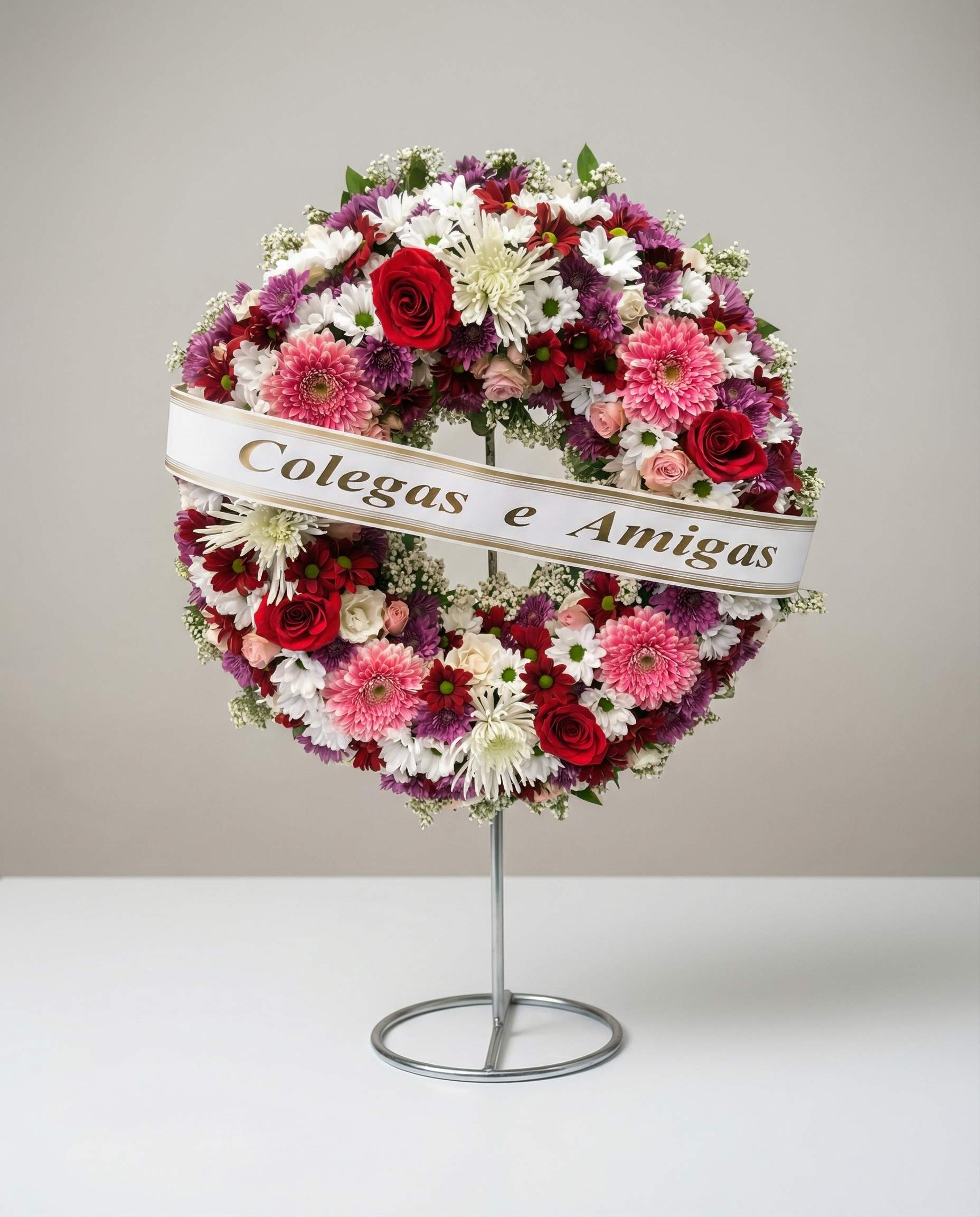 Couronne funéraire Douce Fraternitée – arrangement floral élégant réalisé par un fleuriste professionnel, fleurs fraîches et de qualité, Fleurs2