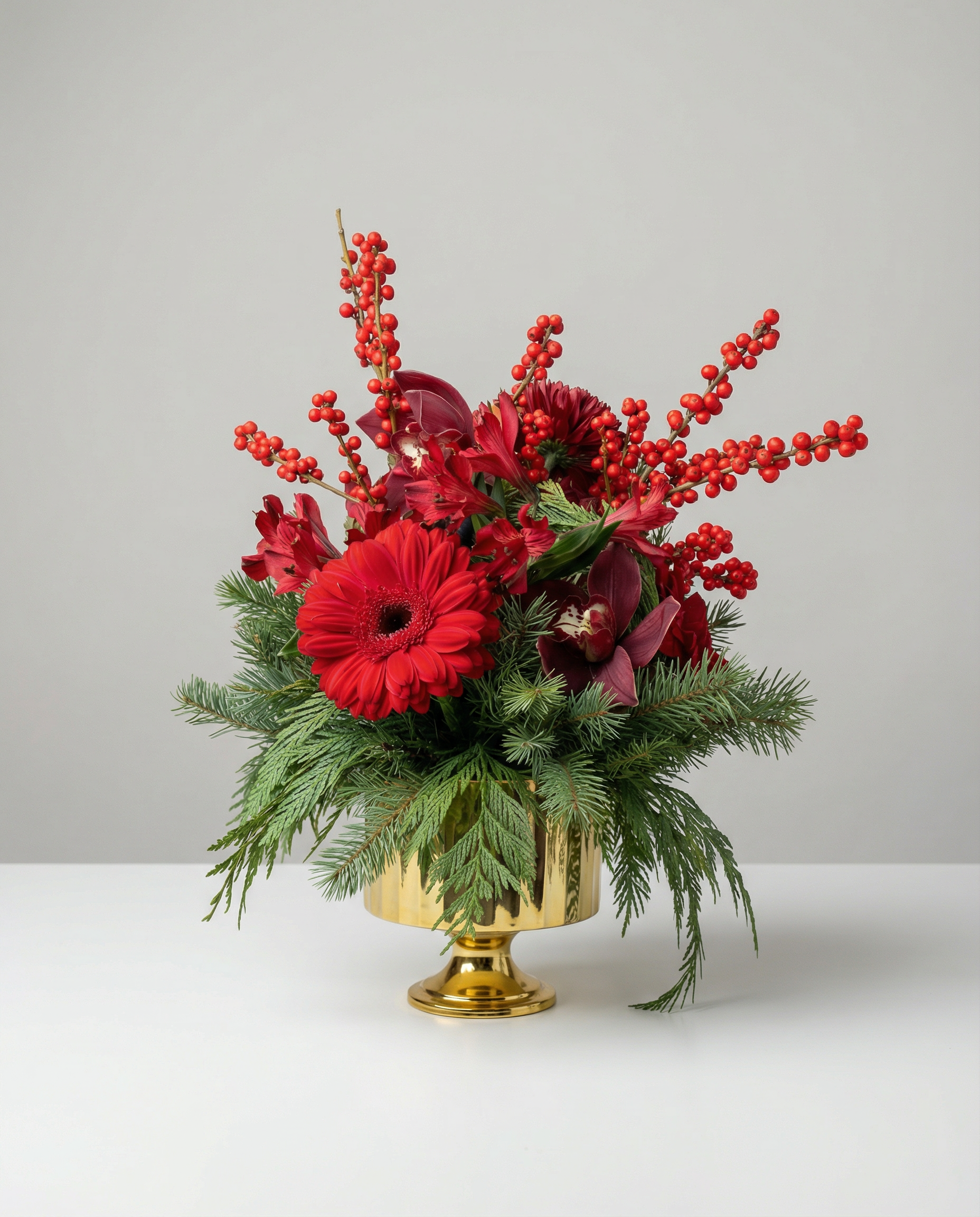 Centre de Table Rouge Prestige – arrangement floral élégant réalisé par un fleuriste professionnel, fleurs fraîches et de qualité, Fleurs2